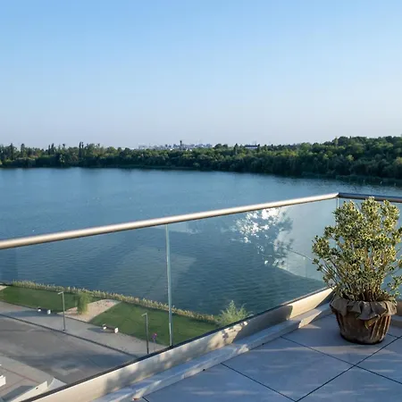 Penthouse Lebada Lake View Bucharest