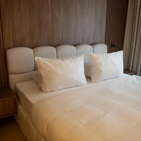 Apartmán Penthouse Lebada Lake View Bukurešť
