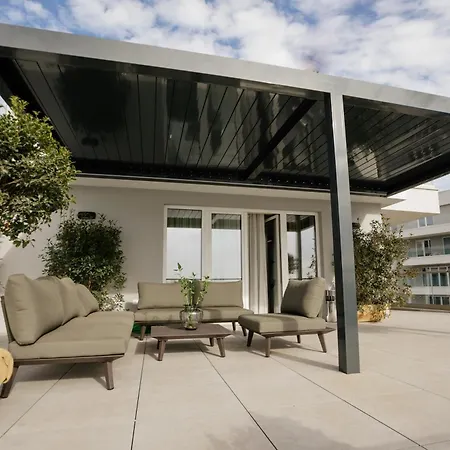 Apartmán Penthouse Lebada Lake View