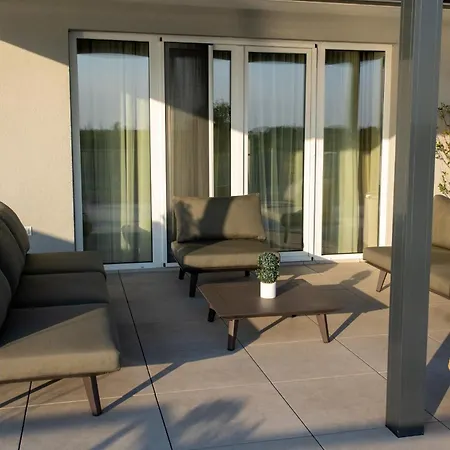 Penthouse Lebada Lake View Apartmán